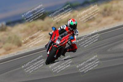 media/Sep-11-2022-SoCal Trackdays (Sun) [[81b7e951af]]/Turn 16 (945am)/